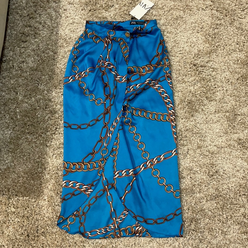 Zara Chain Pattern Skirt
